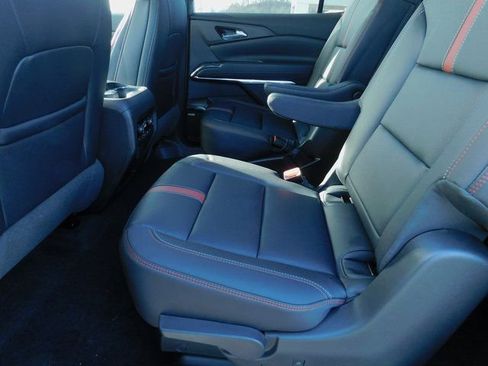 New 2026 Chevrolet Traverse RS w/ LPO, Illumination Package FWD image 21