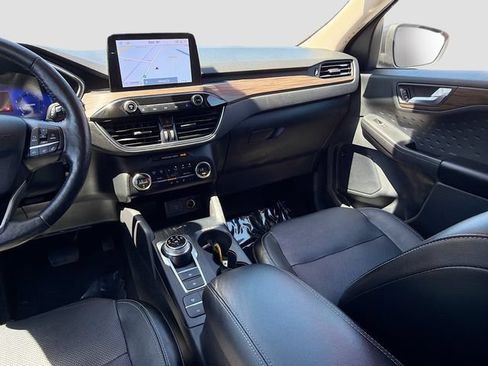 Used 2020 Ford Escape Titanium AWD/4WD image 24