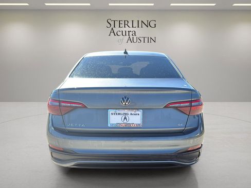 Used 2022 Volkswagen Jetta SE image 6