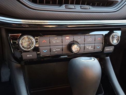 New 2026 Jeep Compass Limited image 13