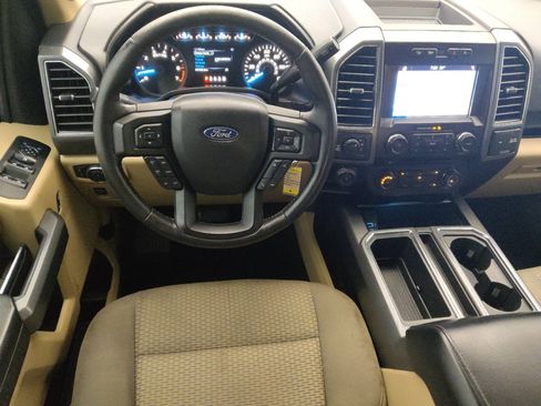 Used 2018 Ford F150 XLT w/ Equipment Group 302A Luxury AWD/4WD image 22