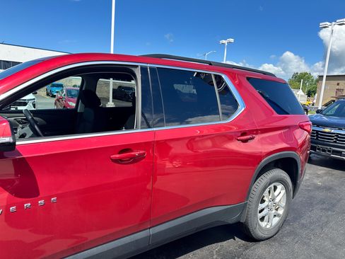 Used 2019 Chevrolet Traverse LT FWD image 4