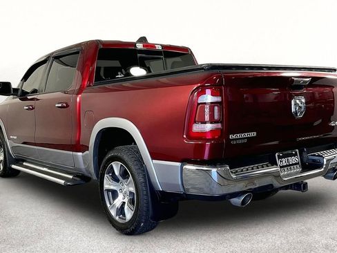 Used 2019 RAM 1500 Laramie AWD/4WD image 14