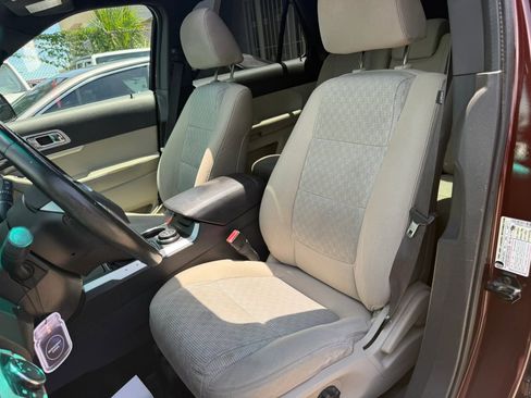 Used 2012 Ford Explorer XLT AWD/4WD image 12