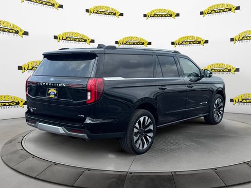 Certified 2025 Ford Expedition Max Platinum w/ Driver's Package AWD/4WD image 7