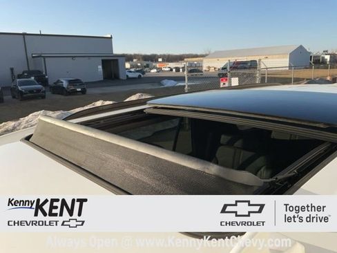 Used 2022 Chevrolet Tahoe RST w/ Luxury Package image 13