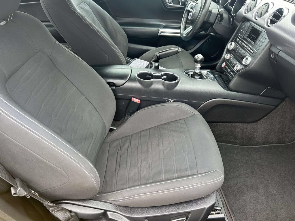 Used 2015 Ford Mustang GT RWD image 13