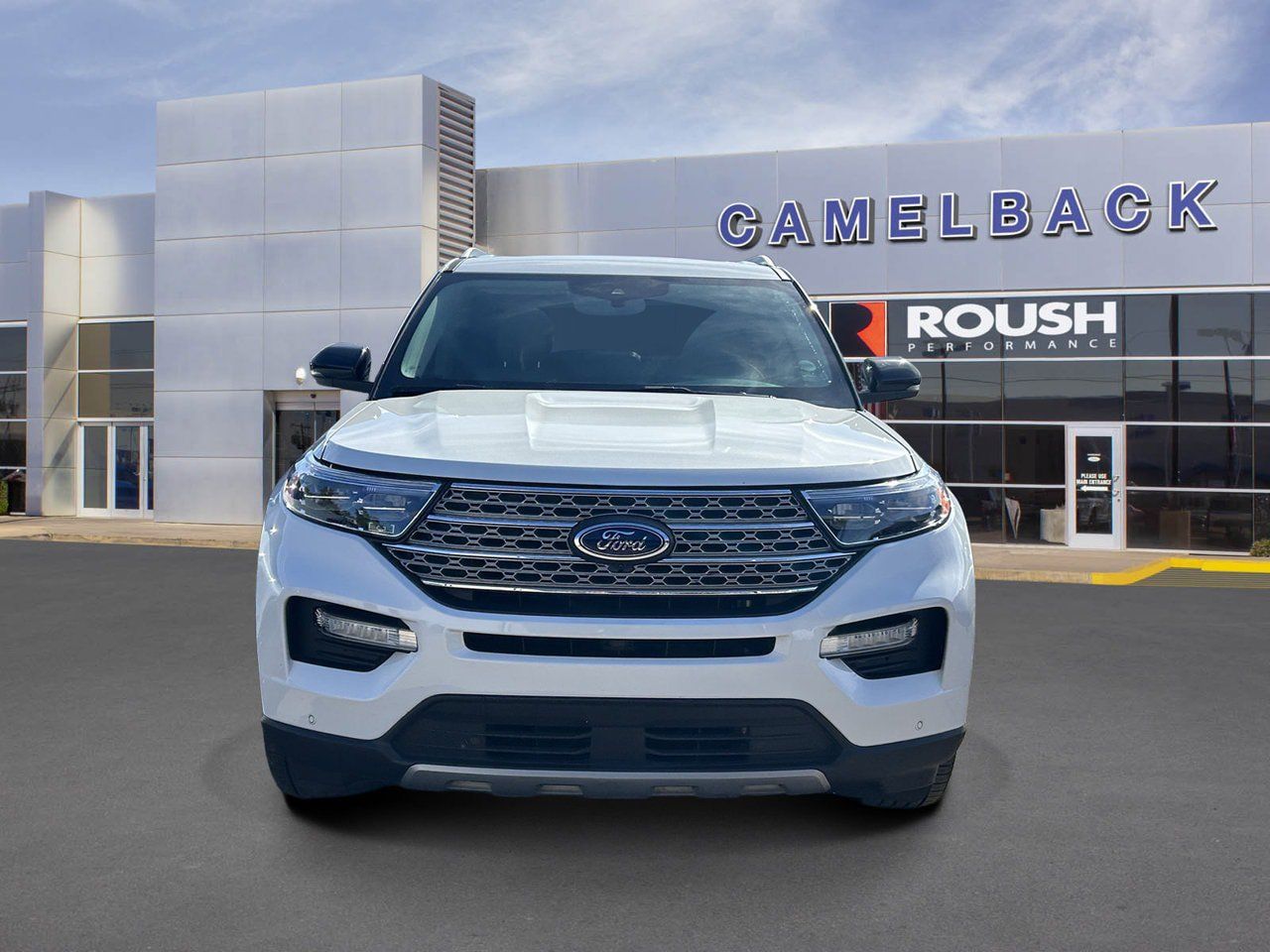 Used 2021 Ford Explorer Limited w/ Hybrid Equipment Group 310A AWD/4WD image 3