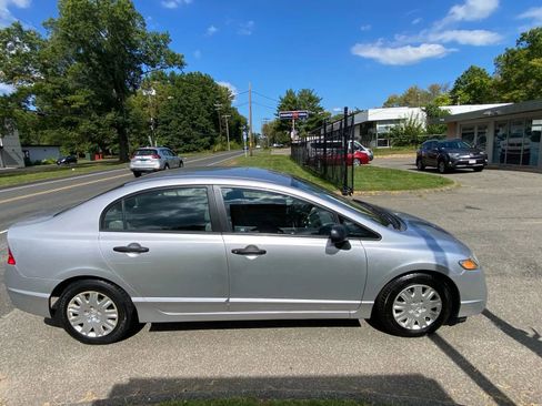 Used 2010 Honda Civic DX-VP image 6