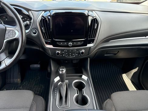 Used 2019 Chevrolet Traverse LT FWD image 19