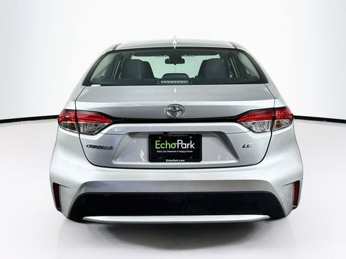 Used 2021 Toyota Corolla LE FWD image 7