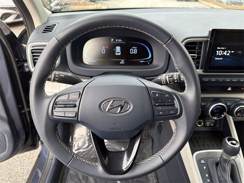 Certified 2025 Hyundai Venue Limited image 23