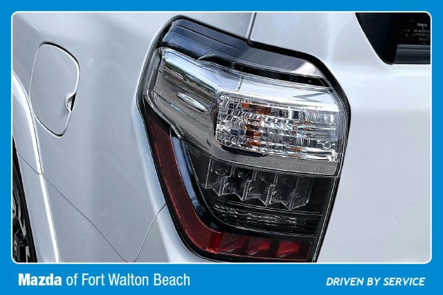 Used 2024 Toyota 4Runner Limited AWD/4WD image 20