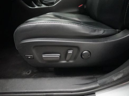 Used 2018 Toyota Highlander XLE AWD/4WD image 30