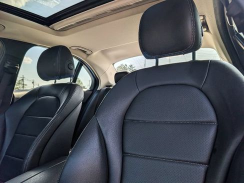 Used 2018 Mercedes-Benz C 300 4MATIC Sedan image 15