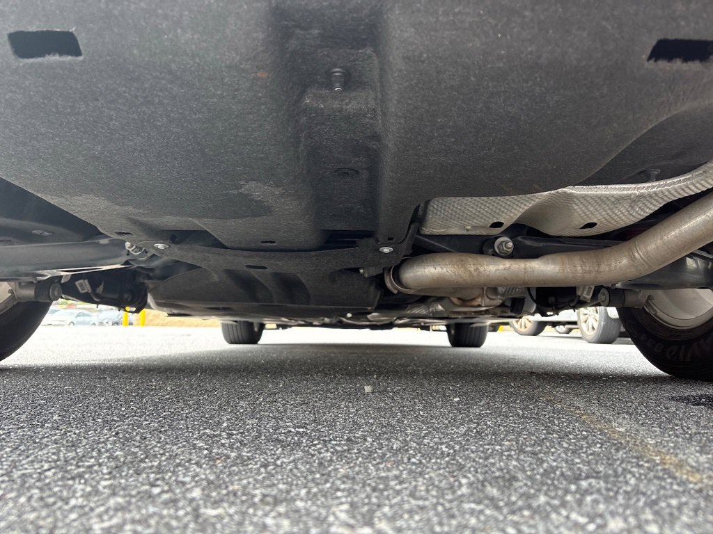 Used 2023 Chrysler Pacifica Touring-L FWD image 21