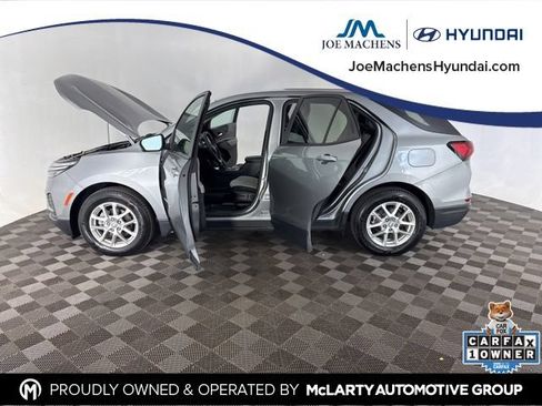 Used 2023 Chevrolet Equinox LS w/ LS Convenience Package FWD image 9
