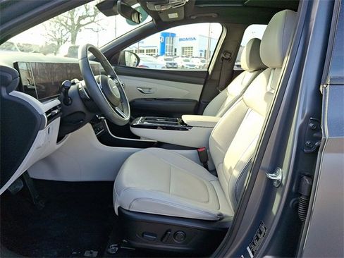 Certified 2025 Hyundai Tucson Limited image 13