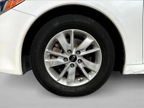 Used 2016 Kia Optima LX FWD image 10