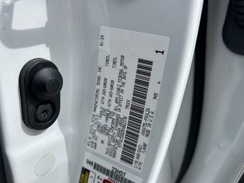 Used 2024 Toyota Tundra Limited image 10