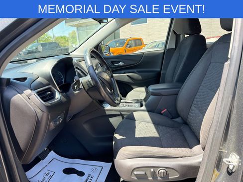 Used 2018 Chevrolet Equinox LT FWD image 11