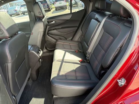 Certified 2023 Chevrolet Equinox RS FWD image 24