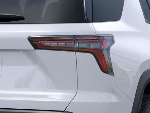 New 2026 Chevrolet Equinox LT w/ Convenience Package II FWD image 45