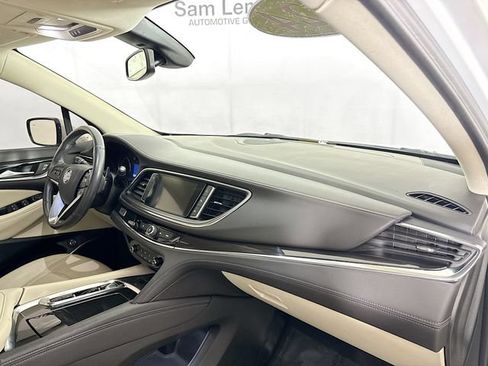 Used 2024 Buick Enclave Essence FWD image 29