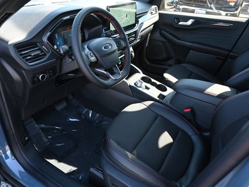 New 2026 Ford Escape ST-Line w/ Tech Pack #1 image 15