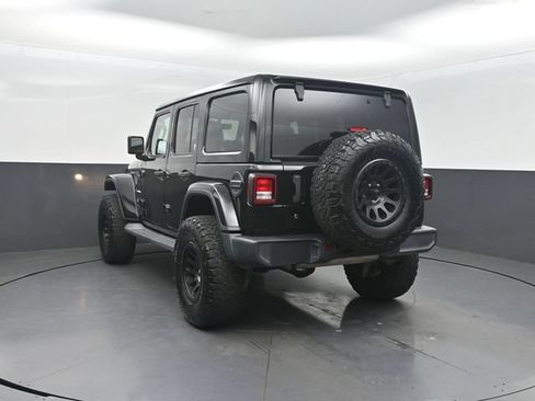 Used 2020 Jeep Wrangler Unlimited Sahara AWD/4WD image 28