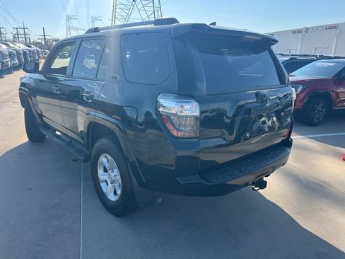 Used 2019 Toyota 4Runner SR5 Premium AWD/4WD image 3