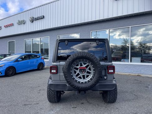 Used 2018 Jeep Wrangler Unlimited Sport S image 5