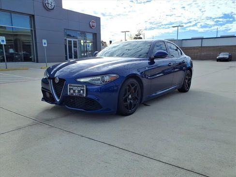 Used 2022 Alfa Romeo Giulia Ti image 4