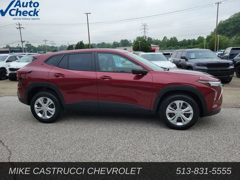 Used 2024 Chevrolet Trax LS FWD image 6