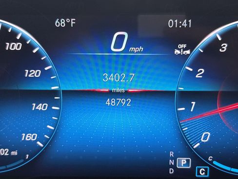 Used 2023 Mercedes-Benz GLB 250 4MATIC image 18