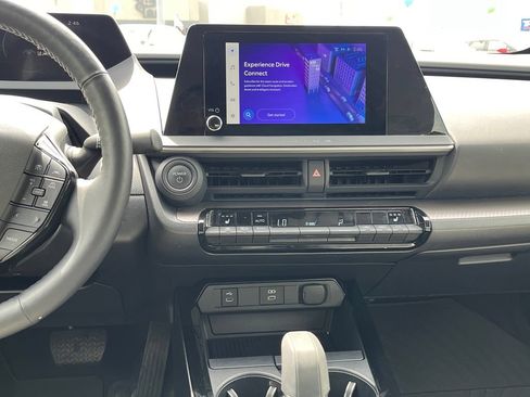 Used 2023 Toyota Prius XLE AWD/4WD image 23
