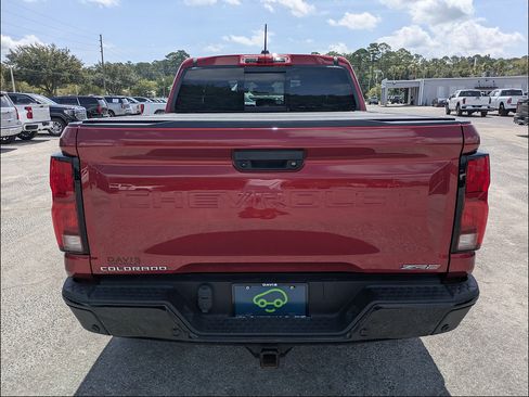 Certified 2023 Chevrolet Colorado ZR2 w/ ZR2 Convenience Package III AWD/4WD image 7