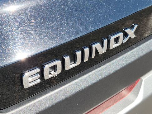 Used 2025 Chevrolet Equinox LT w/ Convenience Package II FWD image 12