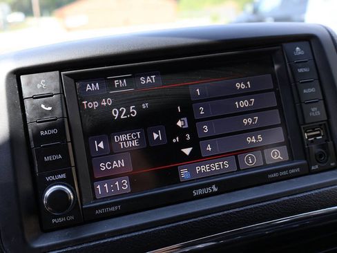 Used 2017 Dodge Grand Caravan SXT FWD image 32