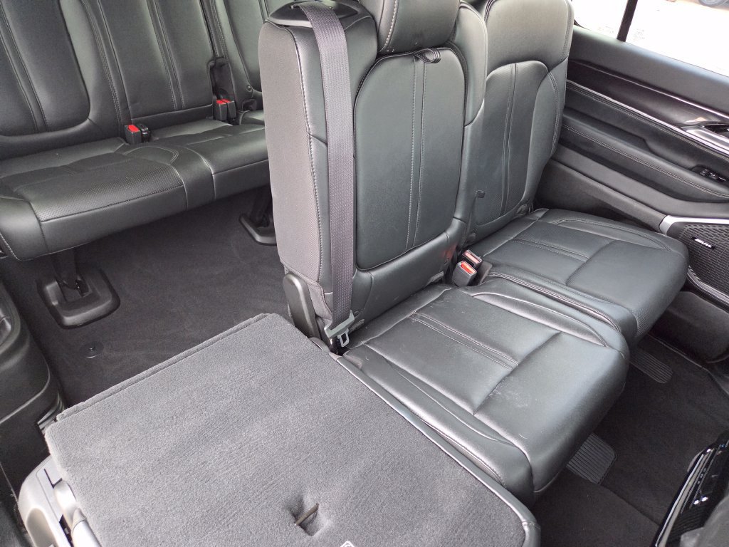 Used 2024 Jeep Wagoneer L 4WD image 5
