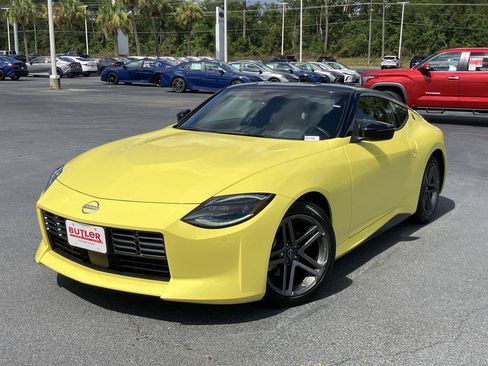 Used 2023 Nissan Z w/ Floor Mat Package RWD image 1