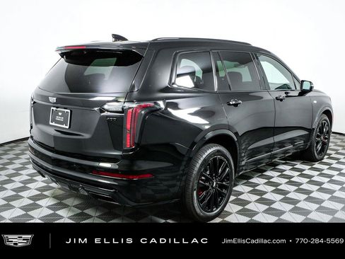 Used 2024 Cadillac XT6 Sport w/ LPO, ONYX Package AWD/4WD image 3