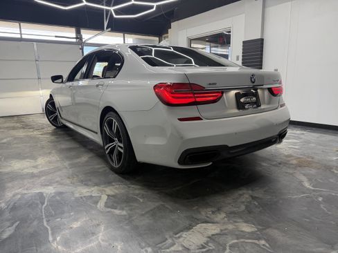 Used 2018 BMW ALPINA B7 xDrive AWD/4WD image 10