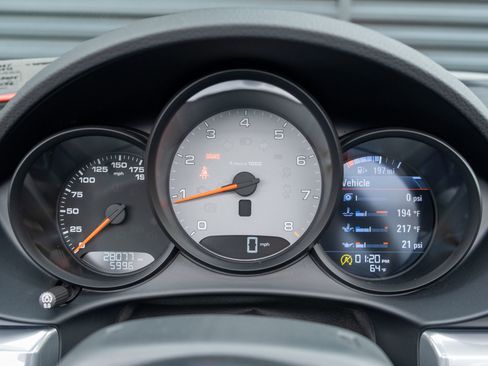 Certified 2020 Porsche 718 Boxster S RWD image 24
