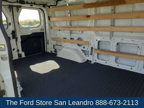 Used 2018 Ford Transit 250 130 Low Roof w/ Exterior Upgrade Package RWD image 8