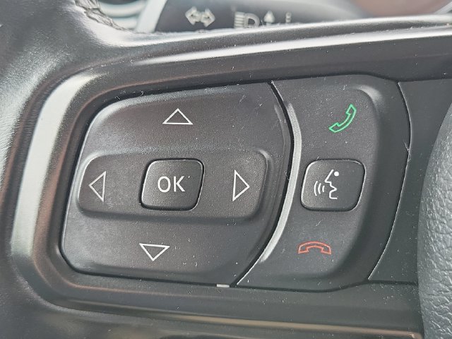 Used 2022 Jeep Wrangler Unlimited Sport AWD/4WD image 9