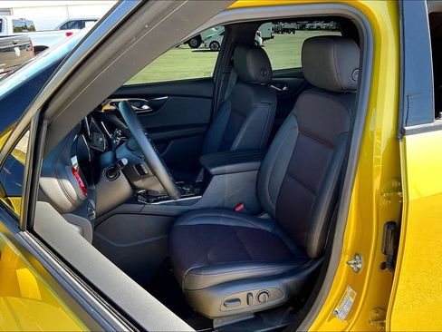 Used 2023 Chevrolet Blazer RS FWD image 23