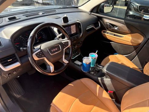 Used 2020 GMC Terrain SLT w/ Preferred Package FWD image 11