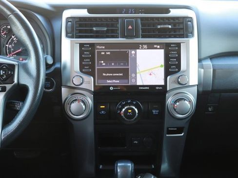 Used 2022 Toyota 4Runner SR5 Premium image 14