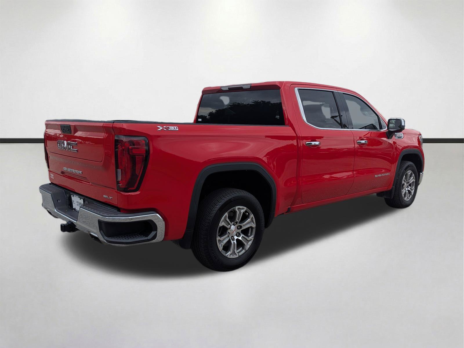 Used 2020 GMC Sierra 1500 SLT w/ X31 Off-Road Package AWD/4WD image 4